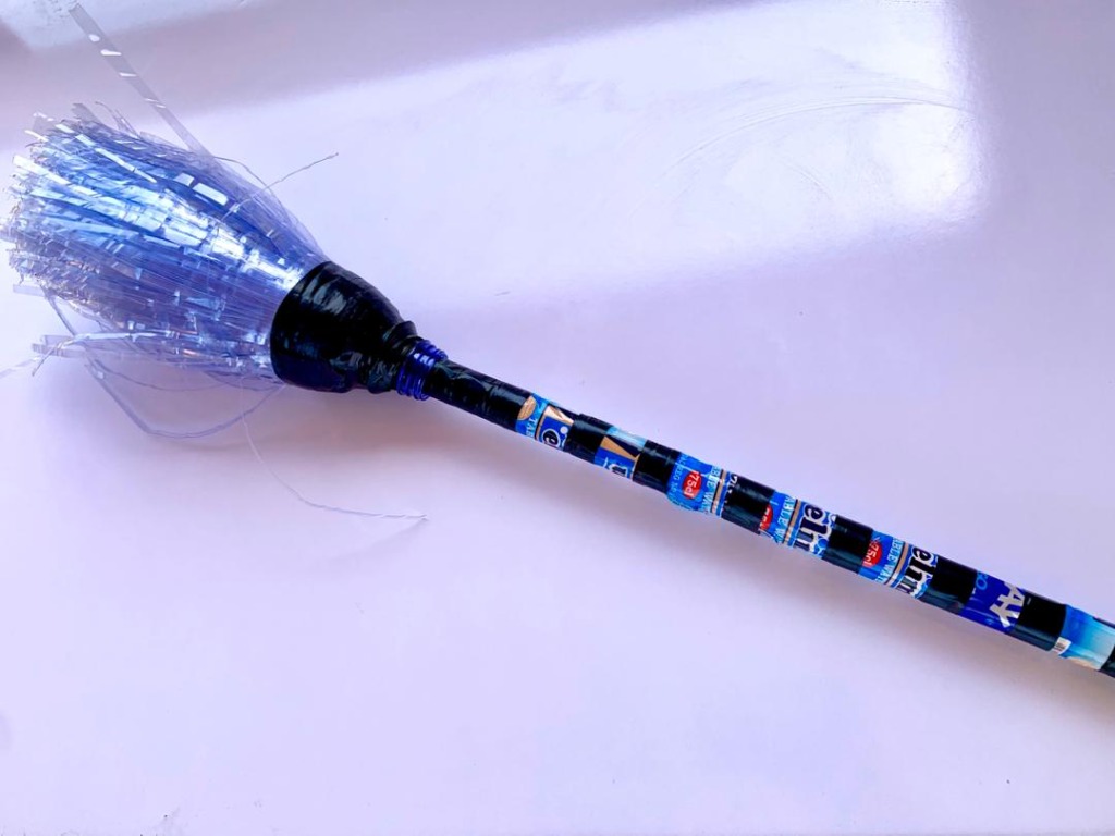 PET Broom